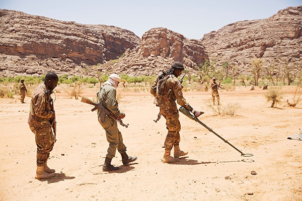 Anti-mine training-Mali Elephant Project